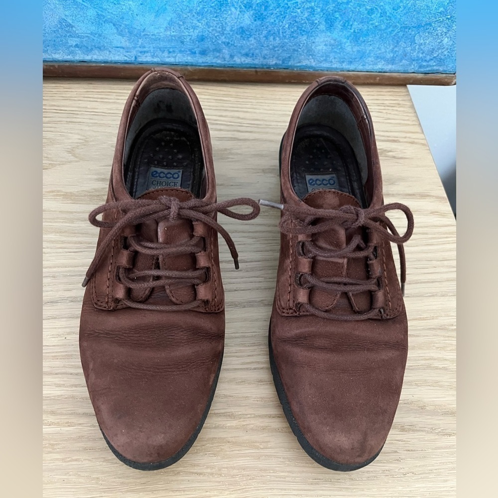 Ecco Soft Lace Up Brown Suede Oxford Shoes